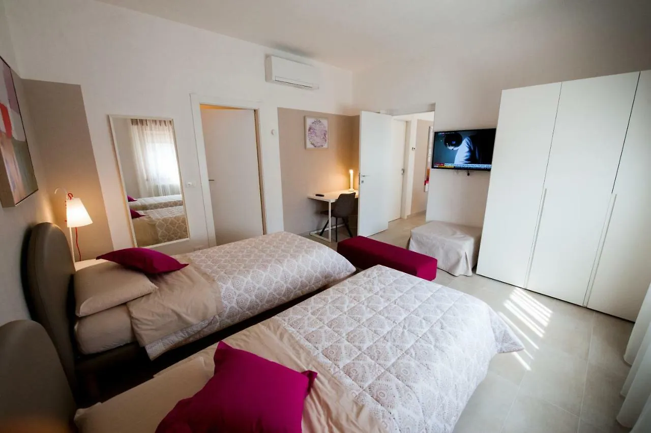 Daniela B&B Fiera Pero 0*,  Italy