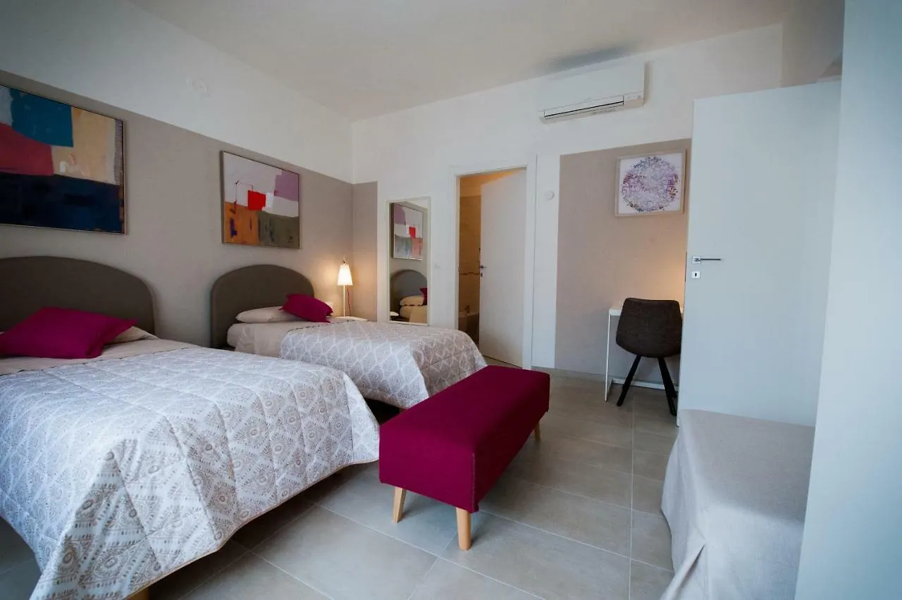 Daniela B&B Fiera Pero Bed & Breakfast